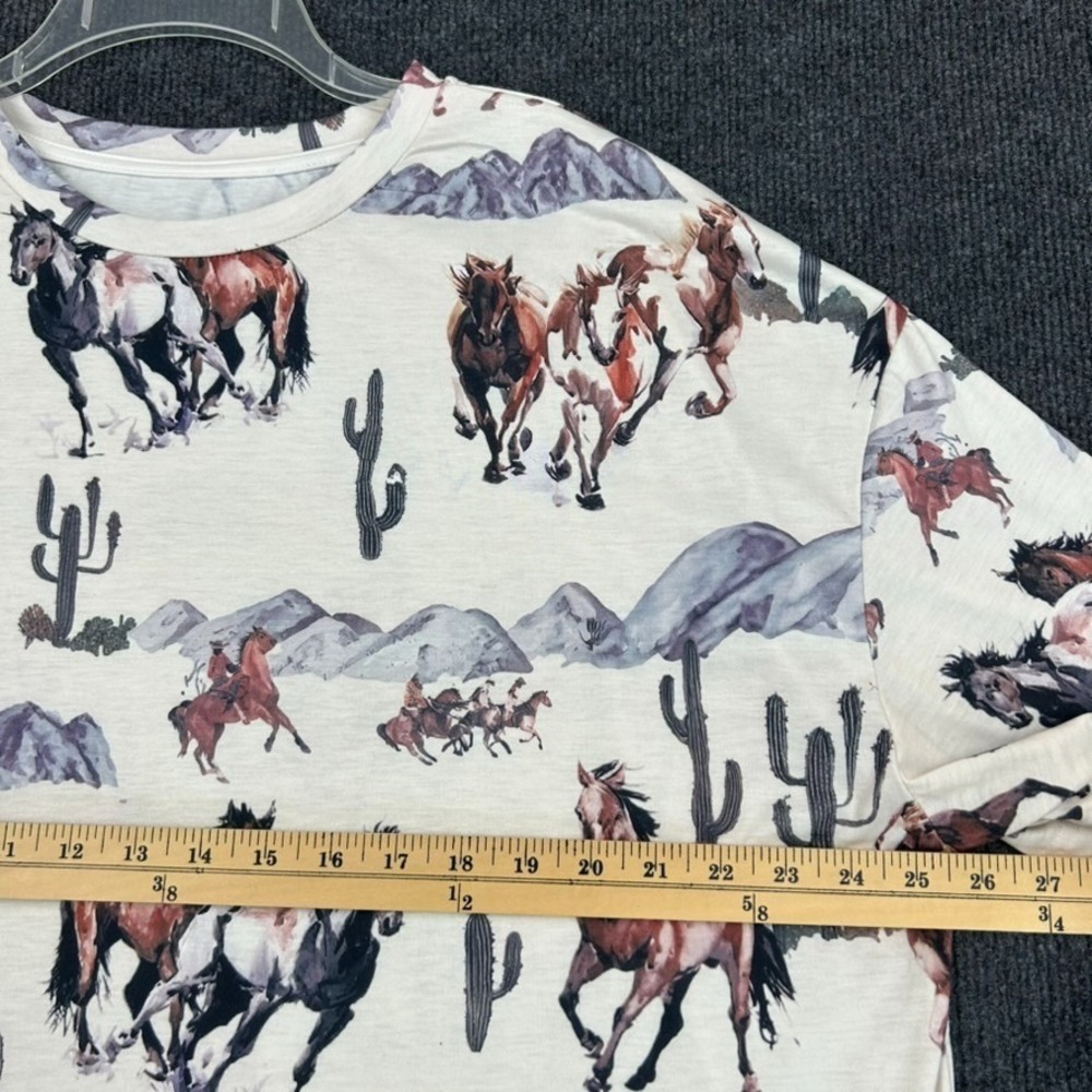 SHEIN Running Horses Women's 2XL Short Sleeve Shirt Mountains Western Cowgirl - Picture 2 of 7